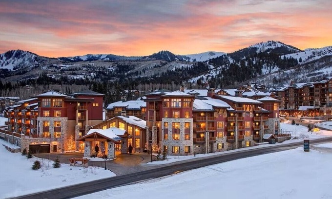 Park City Cabina | Ski-in/out luxury, Hilton Sunrise Lodge, Park City - Sleeps up to 6, 2BR/3BA