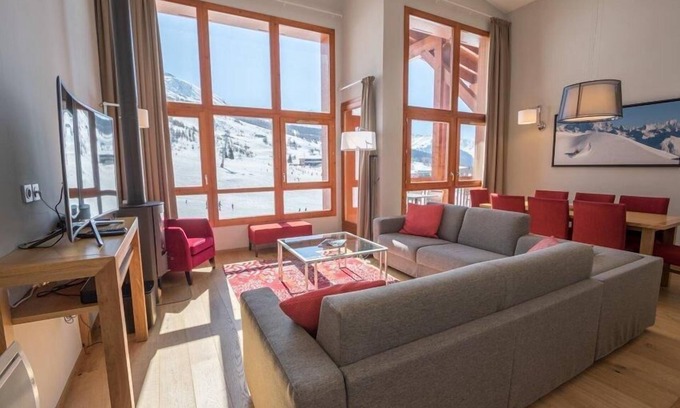 Arc-1800 Apartamento | 5.o piso, vista pistas, fitness, piscina, sauna, hammam, balcón, parking, tv, local para esquís