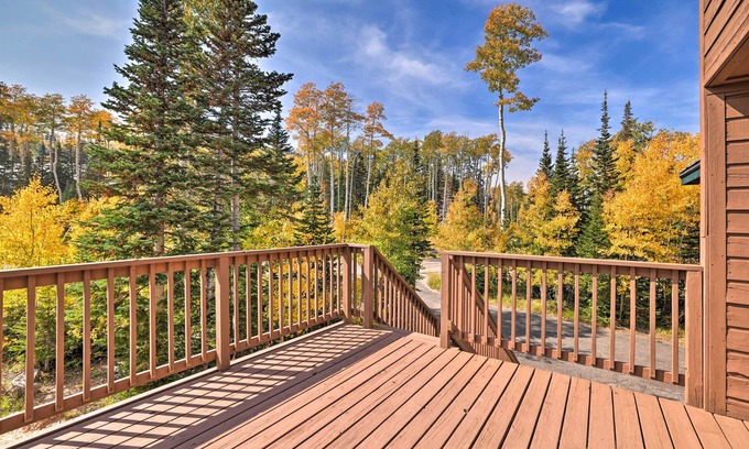 Brian Head Cabaña | Ski-in/ski-out Cabin: Lift to Brian Head Resort!