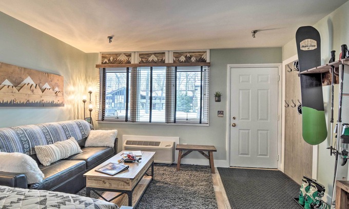 Boyne Falls Apartamento | Ski-In/Ski-Out Getaway at Boyne Mountain Resort