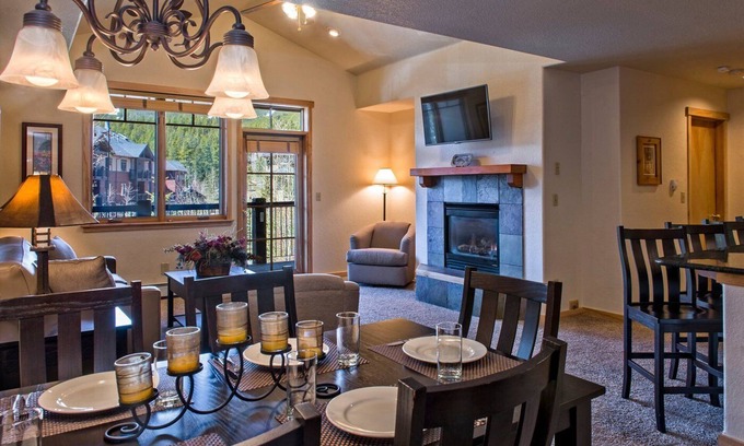 Four O'Clock Cabina | Ski-In/Ski-Out Luxury at Grand Timber Lodge – Breckenridge, CO