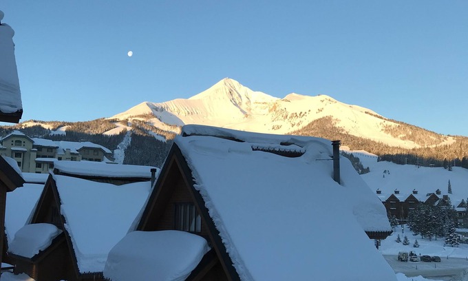 Big Sky Chalet De Esquí | Ski-in Ski-out Mountain Village Chalet con bañera de hidromasaje privada