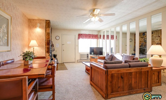 Mount Jackson Condominio | Ski/MTB/Golf Condo (#126) - Slope side | Wonderful mountain & golf course views!