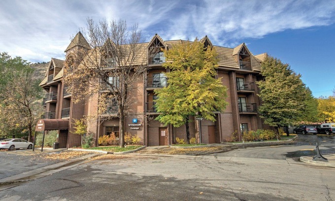 Historic Downtown Durango Complejo | 🎿 Ski Paradise at Wyndham Durango Colorado - 1 Bedroom Villa - Sleeps 4!