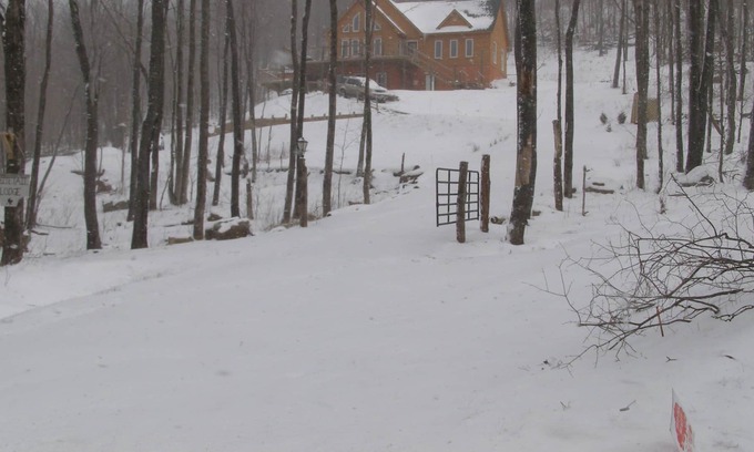 Snowshoe Casa | TARIFAS DE VERANO !!! ¡CERCA DE RAVEN GOLF COURSE, CASS RAILROAD Y SNOWSHOE RESORT!