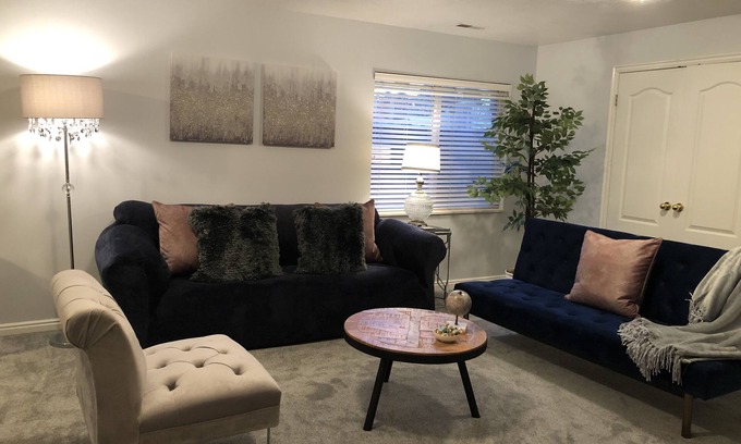 Millcreek Casa | Skiers delight Kitchen, 1.5 bath, laundry, sleeps 4, newly remodeled