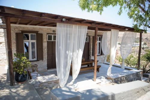 Syros Casa | Skinos House