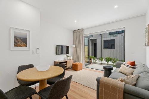 Arthur's Point Casa | Skippers Rest - Townhouse