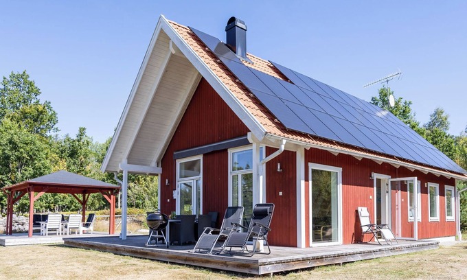 Holmsjo Casa | Skogstorp by Interhome