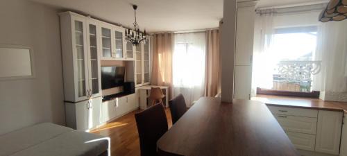 Przemysl Apartamento | Skorupki view of the sky