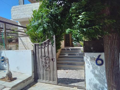 Jerash Apartamento | Sky 2