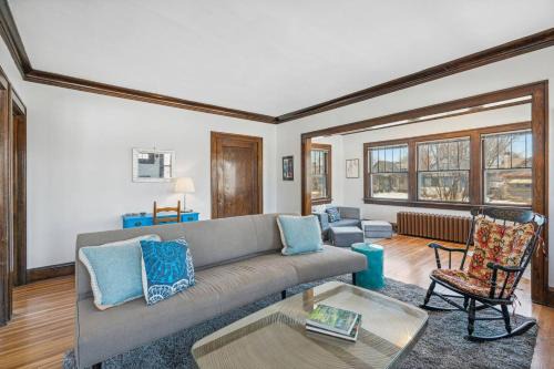 Bryant Apartamento | Sky Apt in Majestic MPLS Duplex