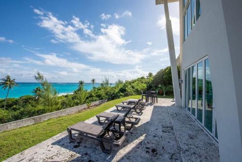 Governor's Harbour Villa | Sky Beach Club Split - Contemporary Beach Villa In Boutique Club villa