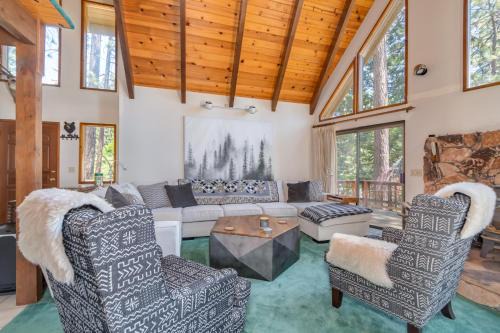 Arnold Casa | Sky Chalet