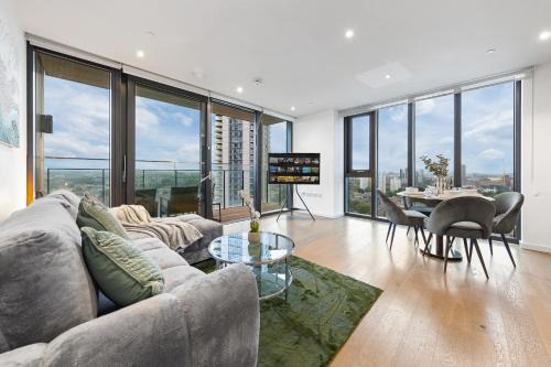 Moffat Cama Y Desayuno | Sky High Luxury 2 Bed Flat with Jaw Dropping Views
