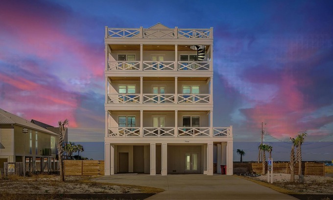 Pensacola Casa | Sky High- pup friendly home w/pool, sleeps 26!