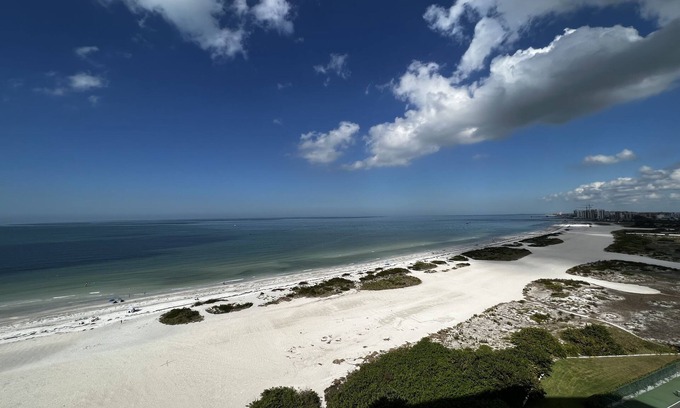 Sand Key Condominio | Sky High Views-14th Floor Sand Key Beachfront! Spacious 1 BR!