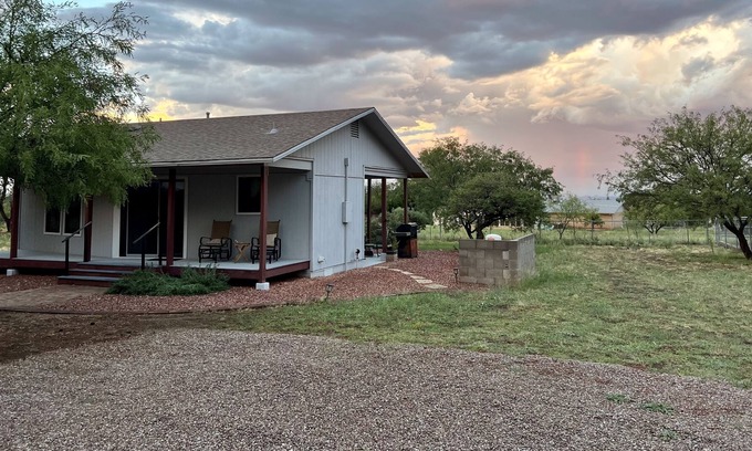 Sierra Vista Southeast Cabaña | Sky Island Escape- with Mountain View