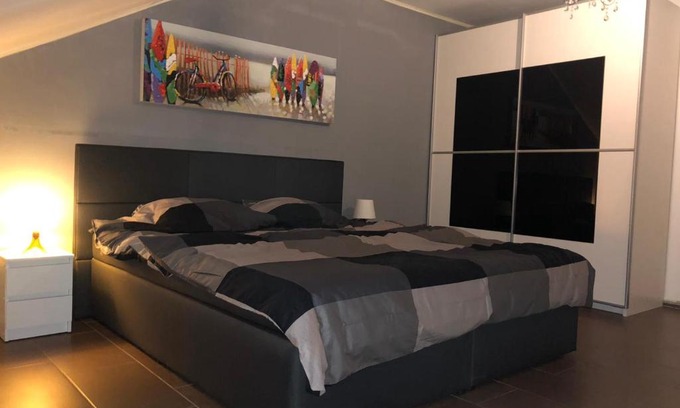 Dueren Apartamento | Sky Night Loft