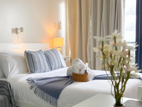 Downtown Apartamento | Sky Piea at Knightsbridge Makati with Gym Sauna Pool