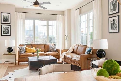 Castleberry Hill Casa | Sky's the Limit