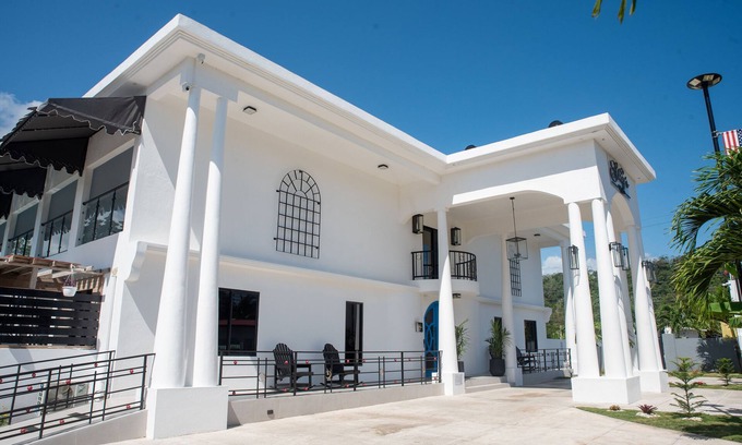 Buff Bay Cama Y Desayuno | Sky's Villa Resort