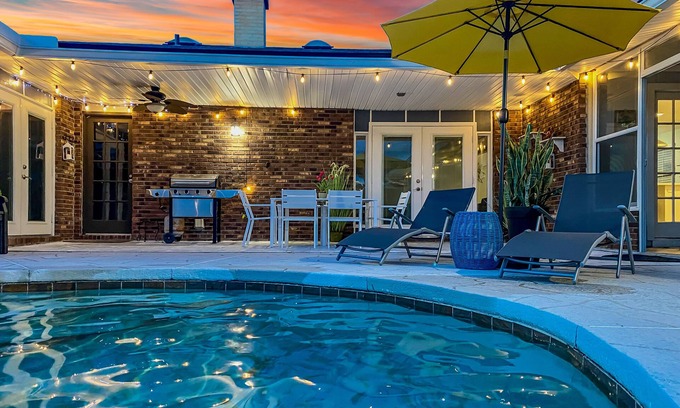 Orange Park Casa | SKY VACATION HOME, Private resort for your family.