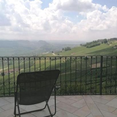 La Morra Apartamento | Sky & Vineyards - Melograno -