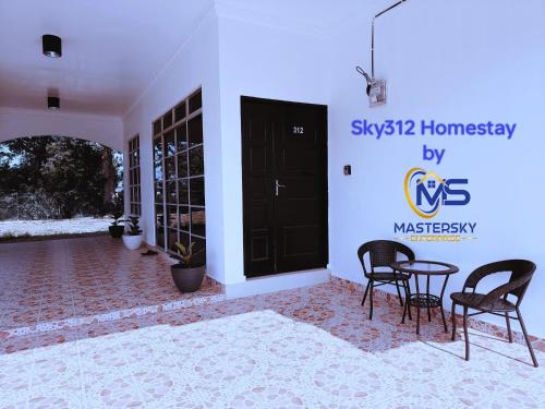 Lubok Buaya Casa | Sky312 Muslim Homestay