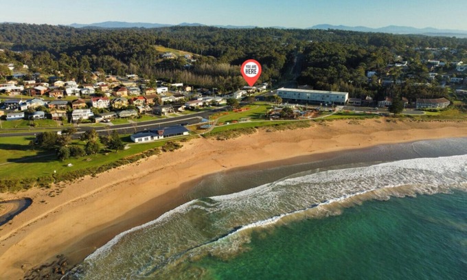 Malua Bay Casa | Skyes Beach House - Beachfront Getaway