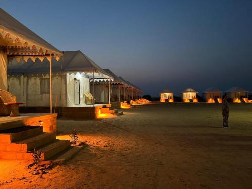 Kanoi Hotel | Skyland Desert Camp