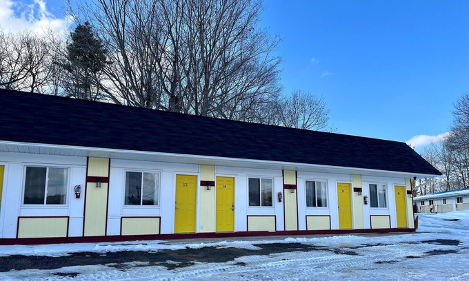 Huntsville Hotel | Skyland Motel Inn & Suites