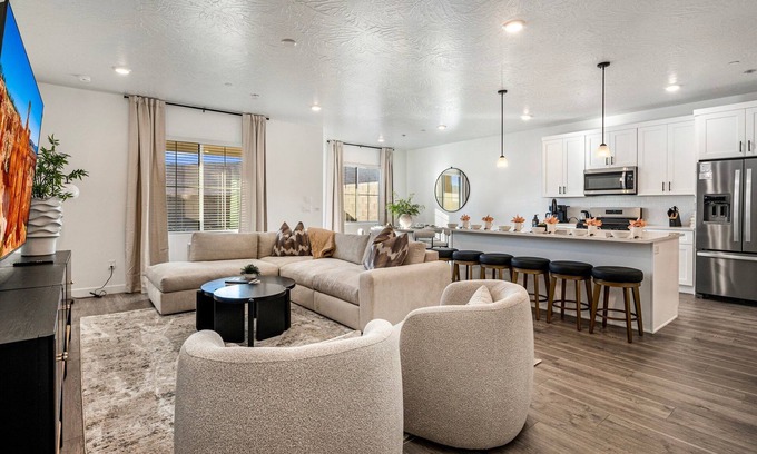 St. George Casa | Skyline 1649|Hot Tub, Nintendo Switch, Community Amenities!