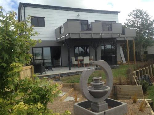 Raglan Apartamento | Skyline Apartments - Lower Apartment