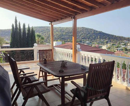 Kalyvia Thorikou Apartamento | Skyline Serenity