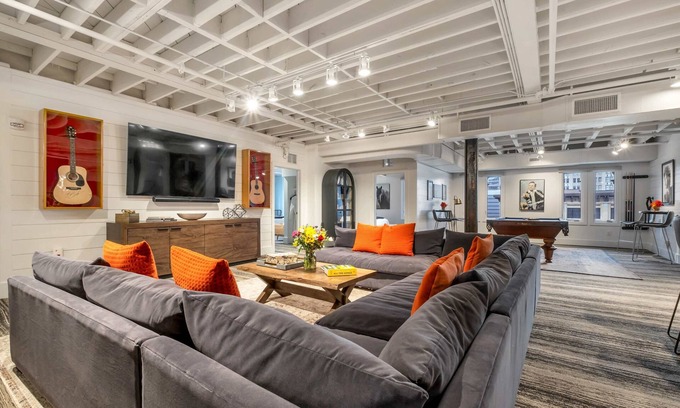Downtown Nashville Apartamento | Skyline Suite Penthouse Rooftop 6BR by Maddox Hotel