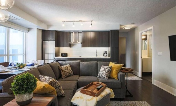 Toronto Entertainment District Apartamento | Skyline Suites - Next to MTCC, ACC & CN Tower