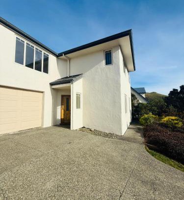 Johnsonville Casa | Skyline Tramping Entrance