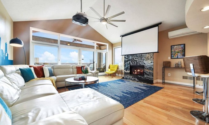 Mount Washington Casa | Skyline Views ★ Stunning Balconies ★ Luxe Home!