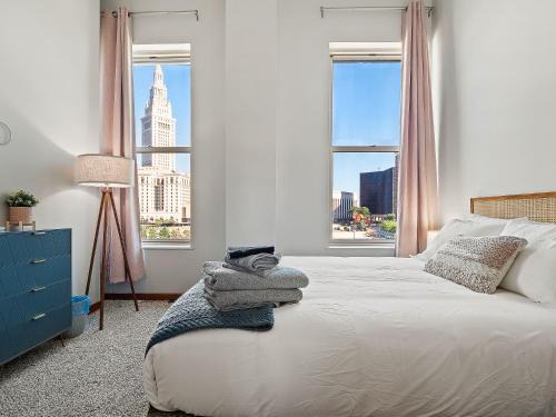 Downtown Cleveland Casa | Skyloft Condo - Walk To Stadiums - City Views