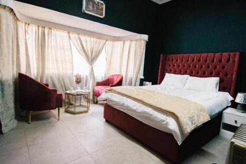 Greater Johannesburg Metropolitan Area Cabina | Skypz Home Lodge