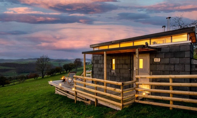Cemmaes Casa | Slate Cabin - Caban Llechi