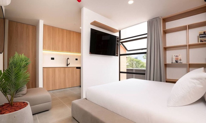 San Diego Apartamento | Sleek 1BR Studio w/Design Touch-Cowork & Jacuzzi