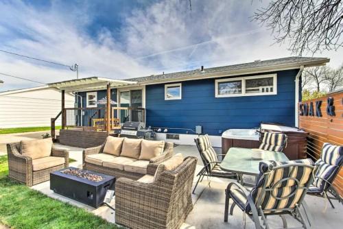 Great Falls Casa | Sleek Great Falls Retreat