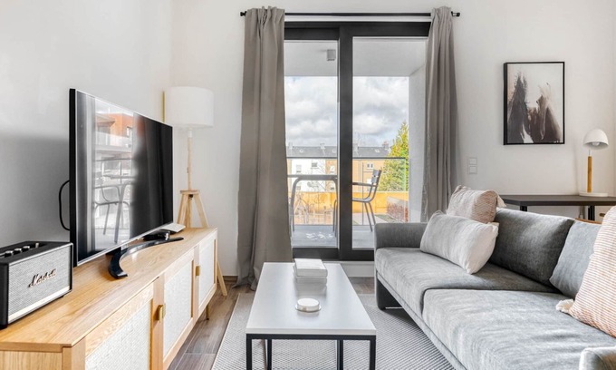 Bonnevoie Apartamento | Sleek Howald 1BR w/ Elevator, nr bus station, by Blueground