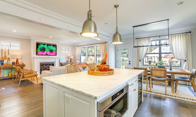 Long Branch Cabaña | Sleek Long Branch Vacation Rental w/ Pool + Patio!
