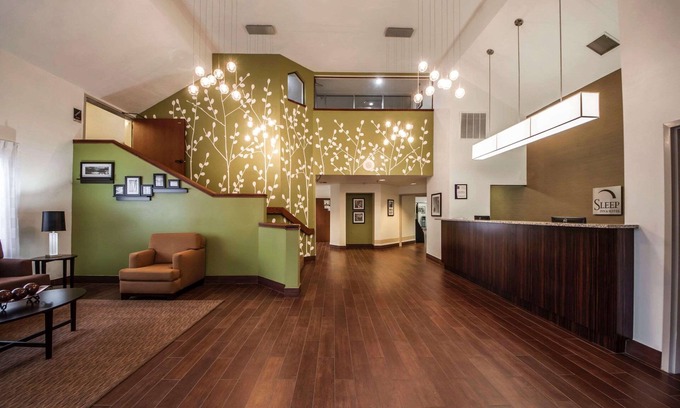 Tulsa Hotel | Sleep Inn & Suites Tulsa Central I-44