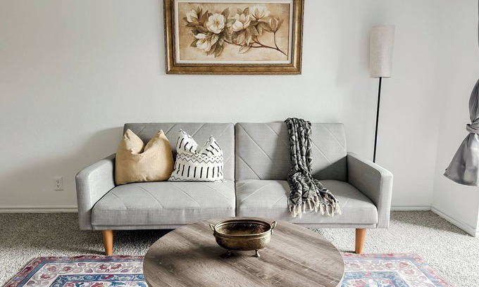 Windsor Park Apartamento | Sleepover : Dashing 1BD/1BA + Gym - Austin TX