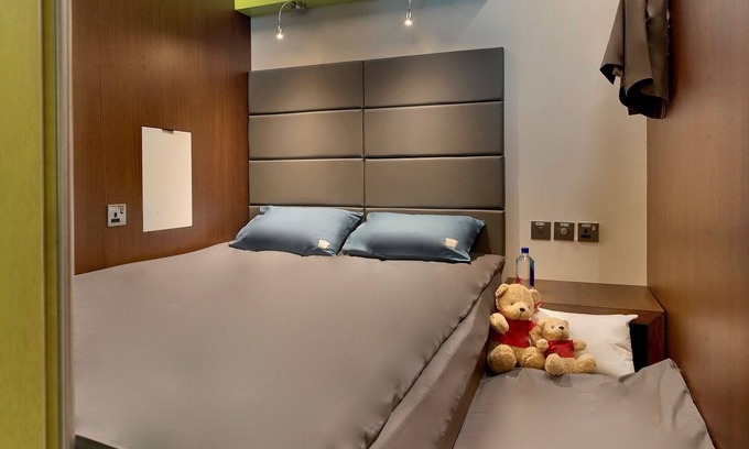 Dubai Hotel | Sleep 'n fly Sleep Lounge, C-Gates Terminal 3 - TRANSIT ONLY