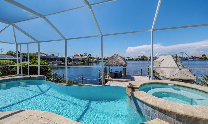 Eight Lakes Villa | Sleeps 10 - Hot tub and Pool - Eight Lakes view! Prime Location!